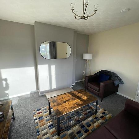 Stunning 3 Bedrooms House With Garden And Free Parking Barnsley Dış mekan fotoğraf