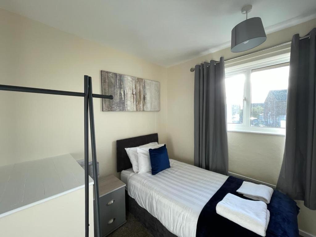 Stunning 3 Bedrooms House With Garden And Free Parking Barnsley Dış mekan fotoğraf