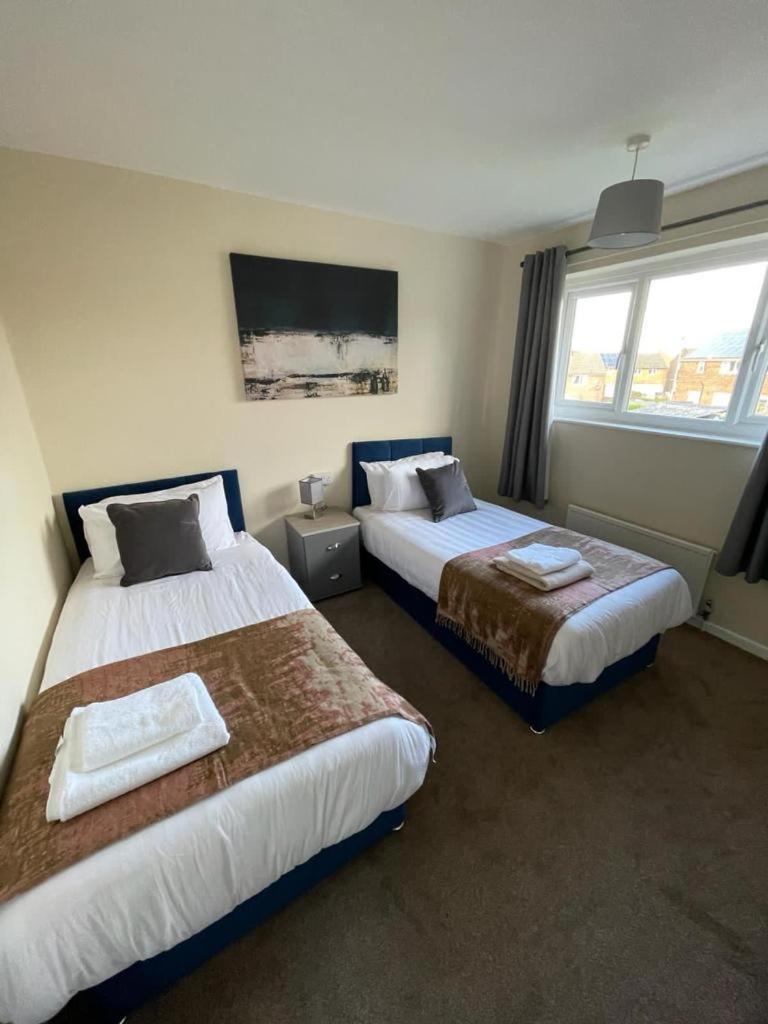 Stunning 3 Bedrooms House With Garden And Free Parking Barnsley Dış mekan fotoğraf